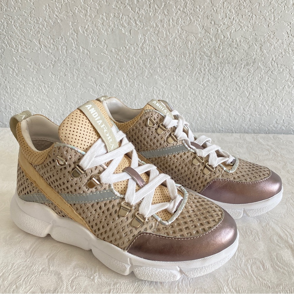 Andia Fora beige bronze sneakers